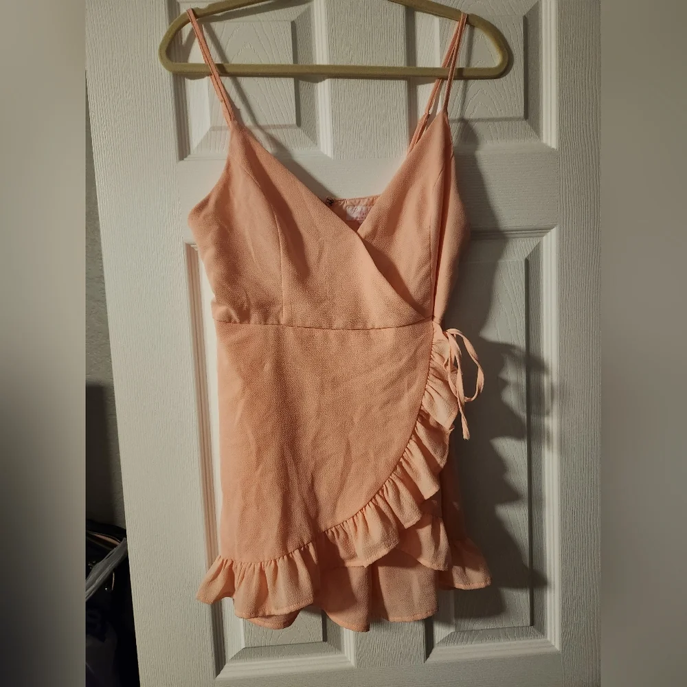 Peach Pink Lily Romper - Picture 2 of 7